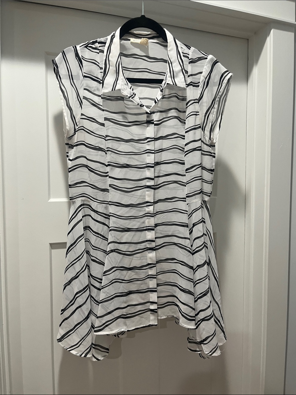 Anthropologie MEADOW RUE WALKING TOUR Asymmetrical Tunic Top Size Medium